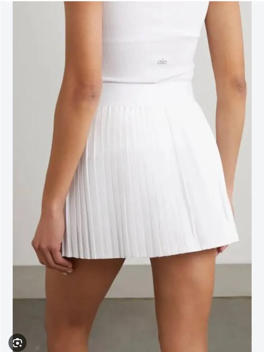 Alo skirt